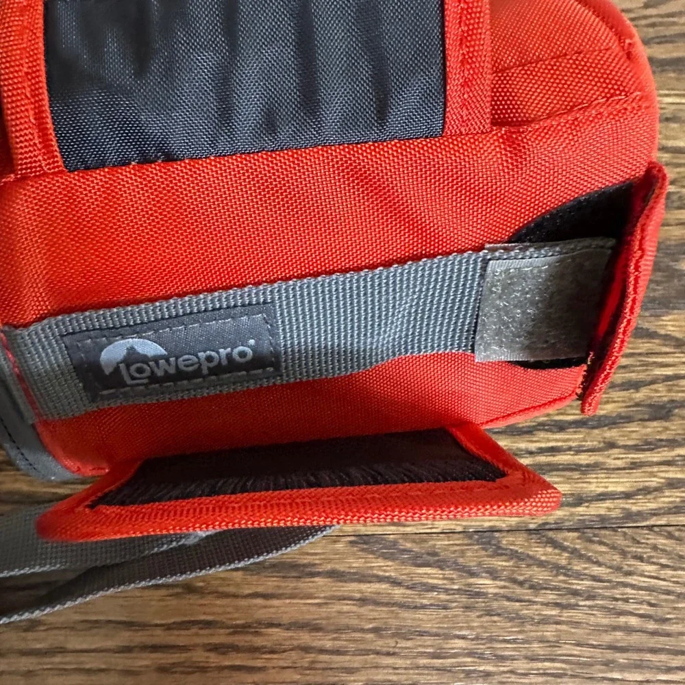 Lowepro Dashpoint 30 Unisex One Size Orange Camera Bag Pouch Case Travel Hiking
